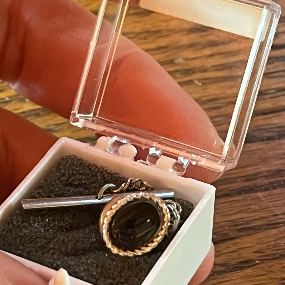 Pewter tie tack with black oval center onyx? boxed in  case